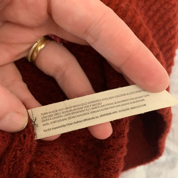 Free People Red V-Neck Sweater tunic oversized Small cozy soft everyday - Picture 6 of 9